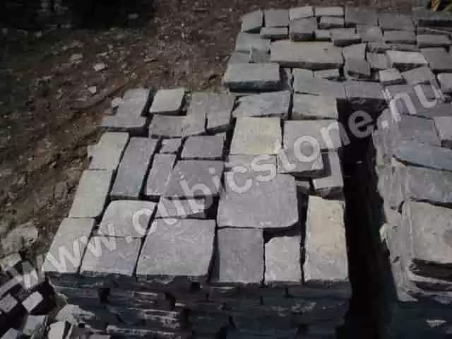 faragott bazalt lépcsőlap faragott bazalt lépcsőlap