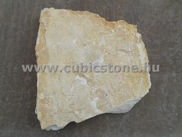 szabálytalan horvát mészkő tipegő kő