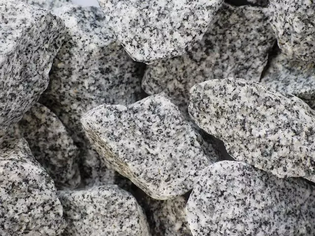 só-bors gránit gabion kő