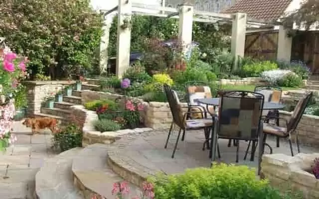 Természetes kőburkolatok – tartós, esztétikus kőfelületek otthonra vagy kertbe Természetes kőburkolatok – időtálló megoldás kültérre és beltérre