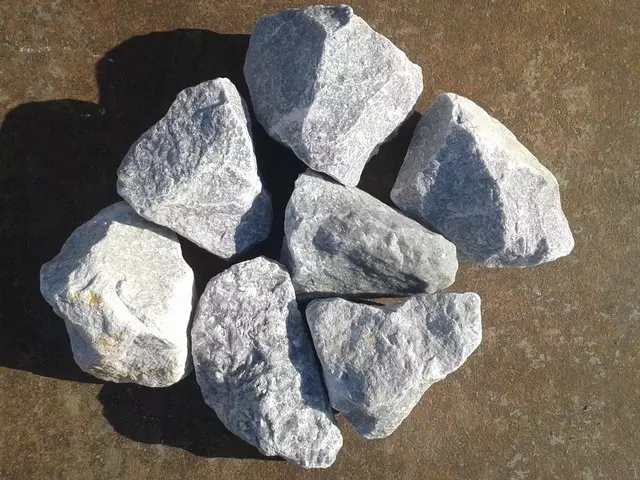 szürke mészkő zúzott kő